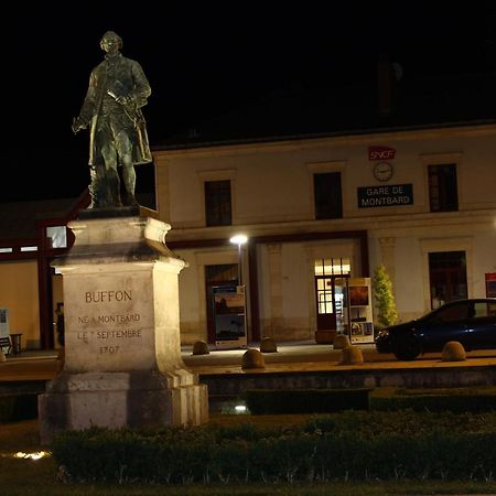 Hotel Restaurant Les Templiers Montbard Exterior photo