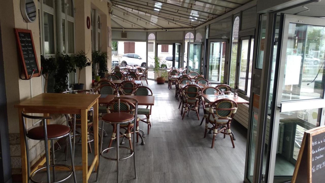 Hotel Restaurant Les Templiers Montbard Exterior photo